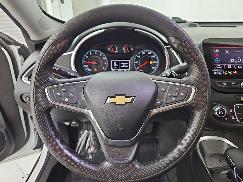 2021 Chevrolet Malibu LT 14