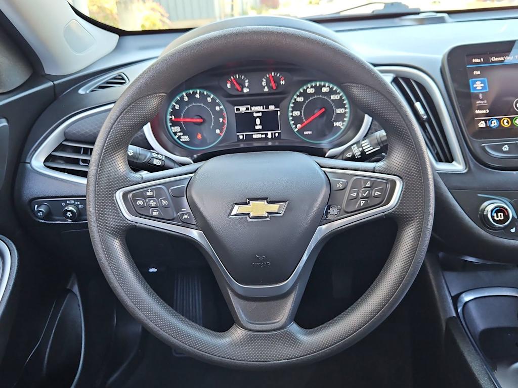 Thumbnail: 2023 Chevrolet Malibu - 14