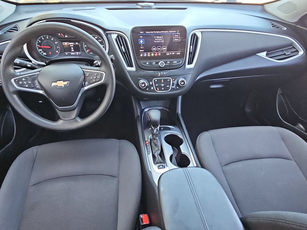 Thumbnail: 2023 Chevrolet Malibu - 10