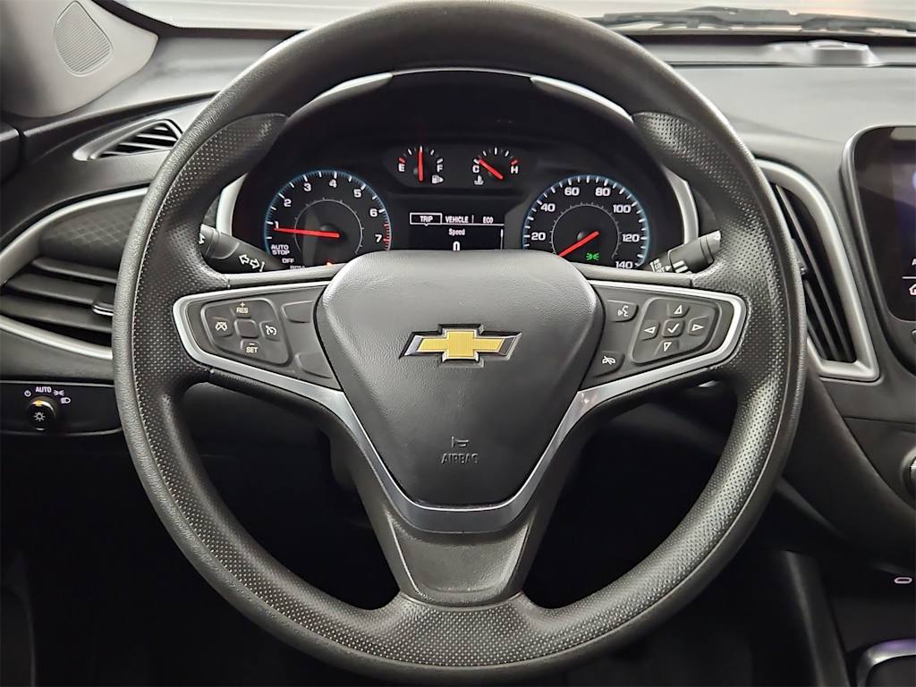 Thumbnail: 2022 Chevrolet Malibu - 14