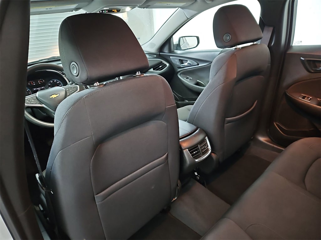 Thumbnail: 2022 Chevrolet Malibu - 13