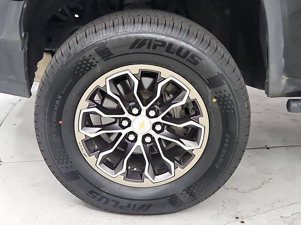 Thumbnail: 2018 Chevrolet Colorado - 8