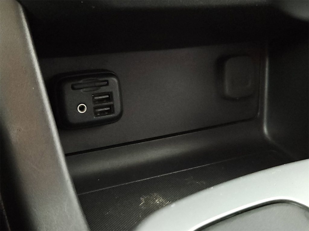 Thumbnail: 2021 Chevrolet Colorado - 35