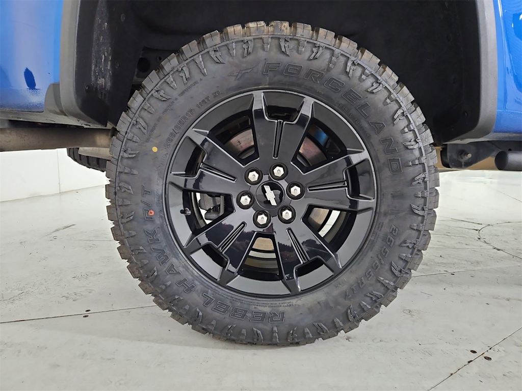 Thumbnail: 2021 Chevrolet Colorado - 8