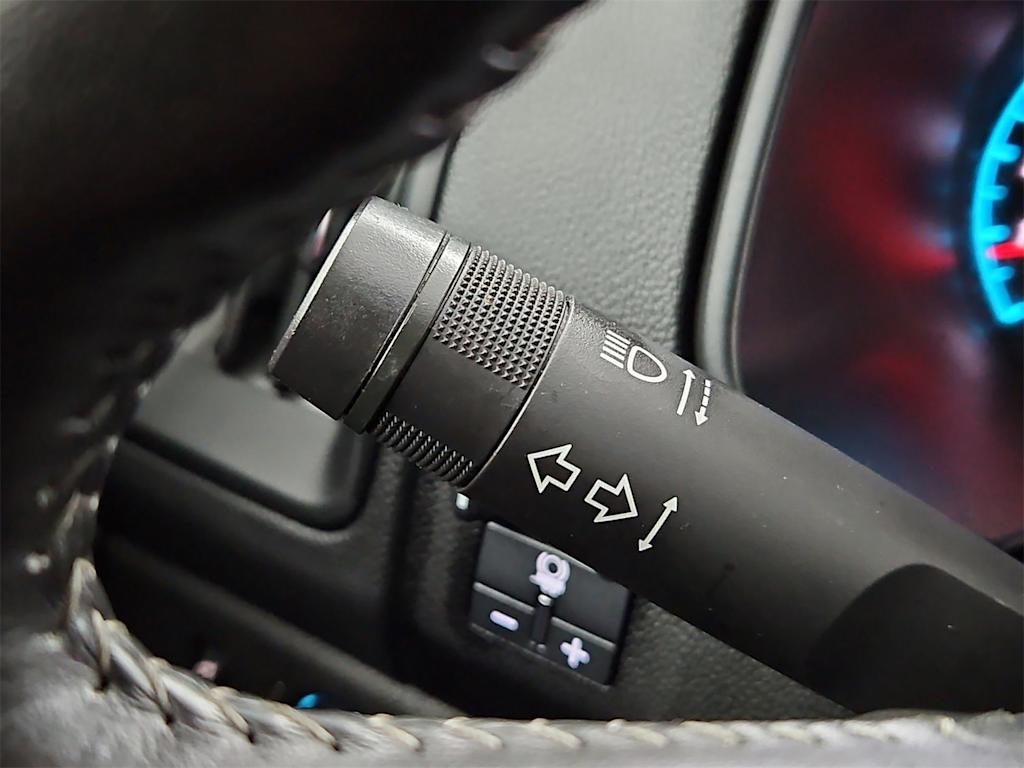 Thumbnail: 2021 Chevrolet Colorado - 19