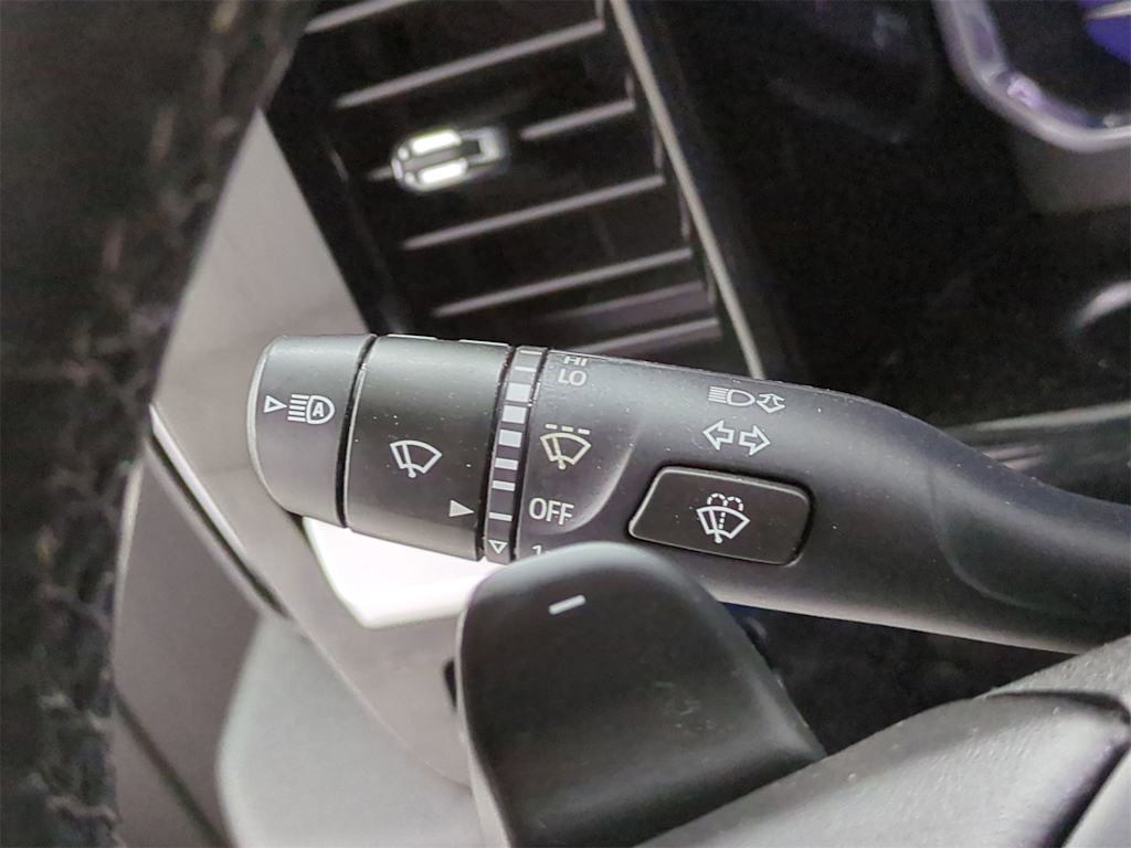 Thumbnail: 2022 Chevrolet Silverado 1500 - 33