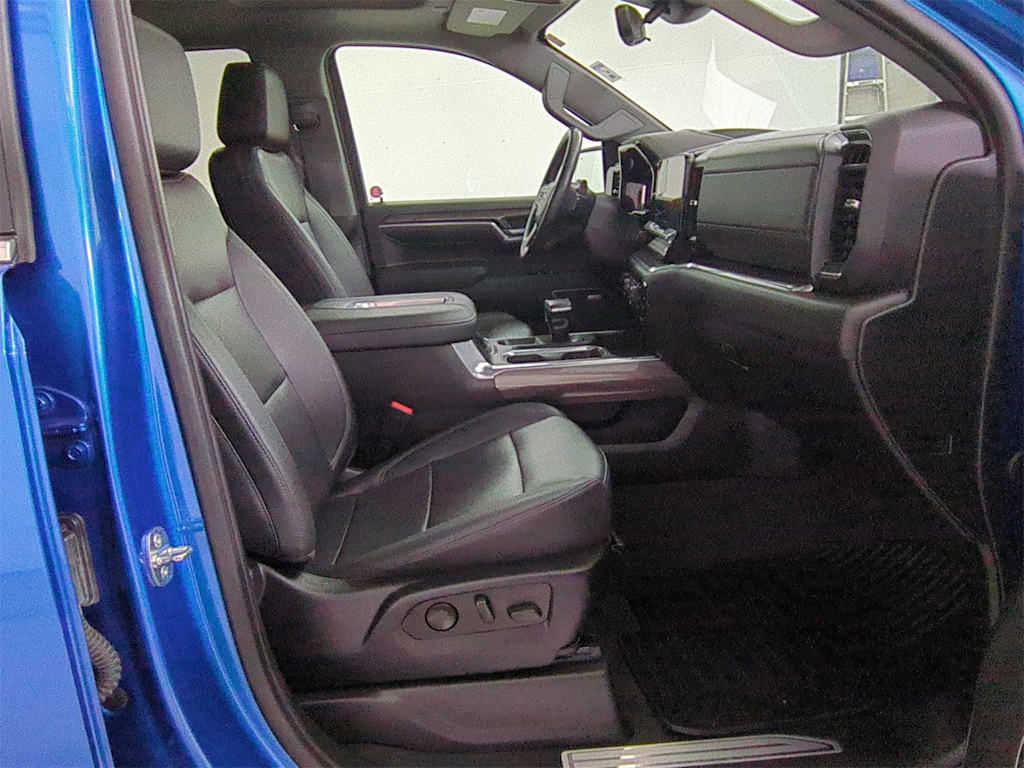 Thumbnail: 2022 Chevrolet Silverado 1500 - 12