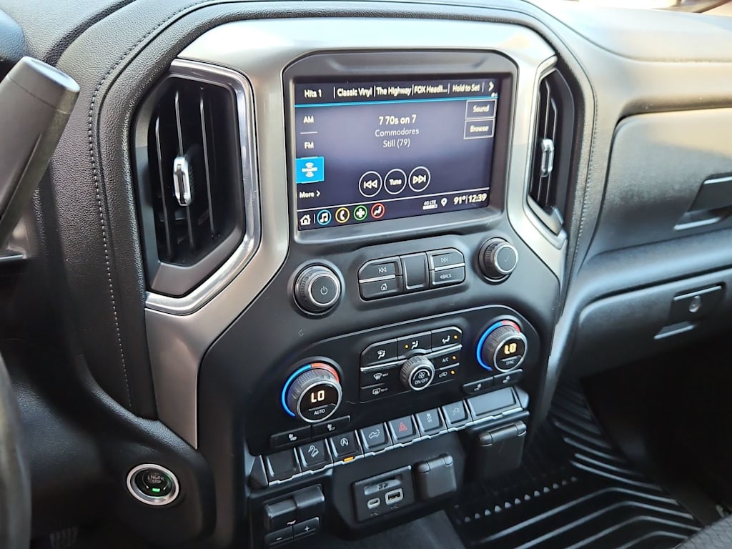 Thumbnail: 2019 Chevrolet Silverado 1500 - 14