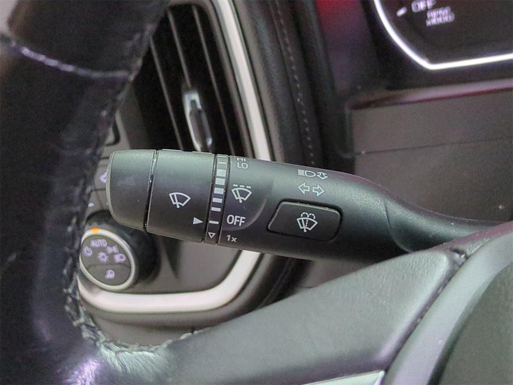 Thumbnail: 2020 Chevrolet Silverado 1500 - 15