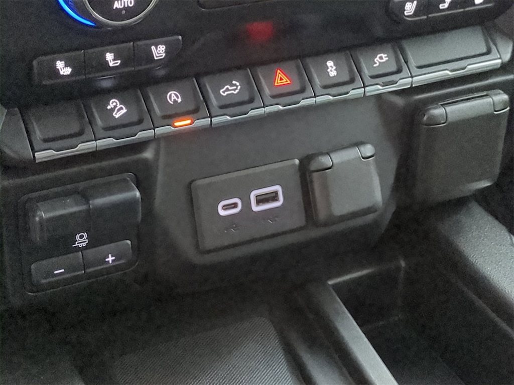 Thumbnail: 2020 Chevrolet Silverado 1500 - 37