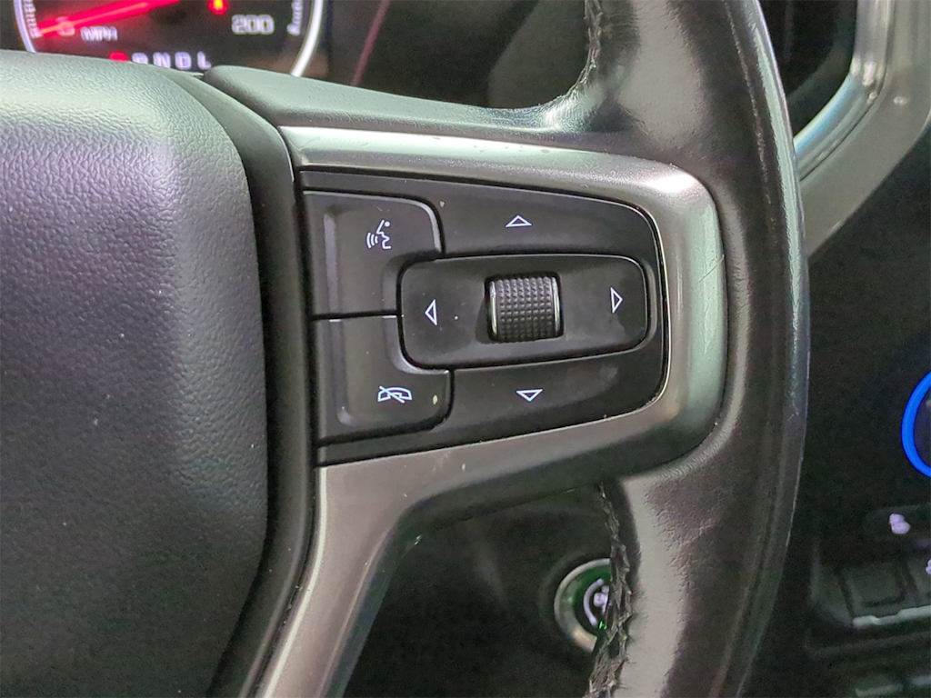 Thumbnail: 2020 Chevrolet Silverado 1500 - 32