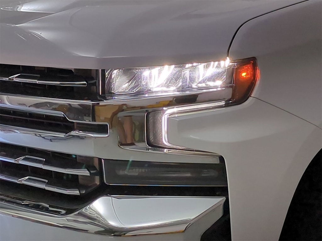 Thumbnail: 2020 Chevrolet Silverado 1500 - 23