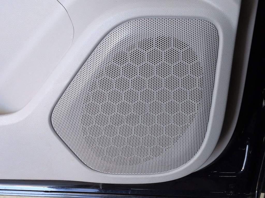 Thumbnail: 2022 GMC Acadia - 32