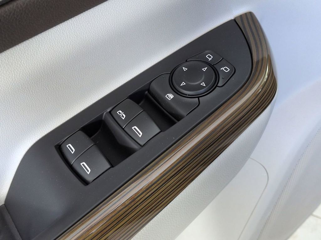 Thumbnail: 2022 GMC Acadia - 18