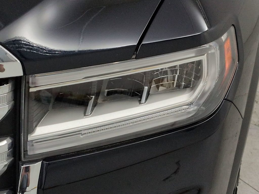 Thumbnail: 2022 GMC Acadia - 23