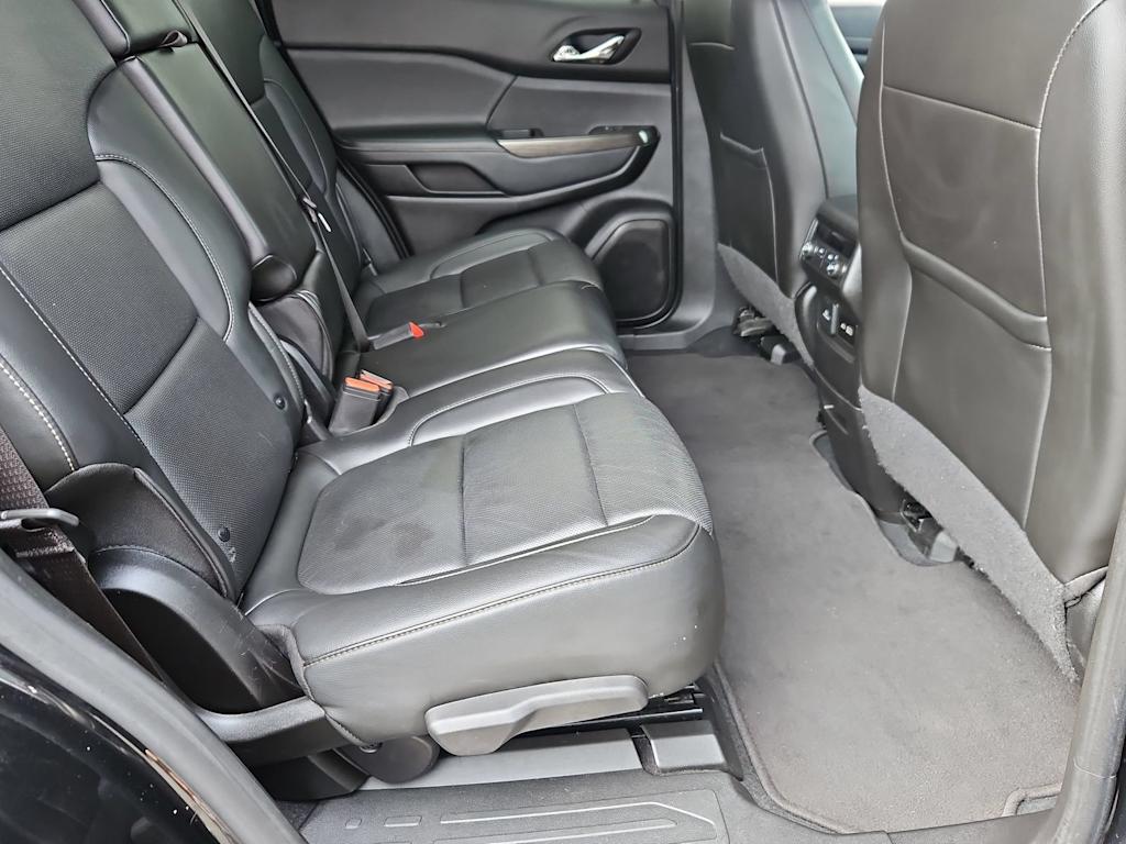 Thumbnail: 2023 GMC Acadia - 27
