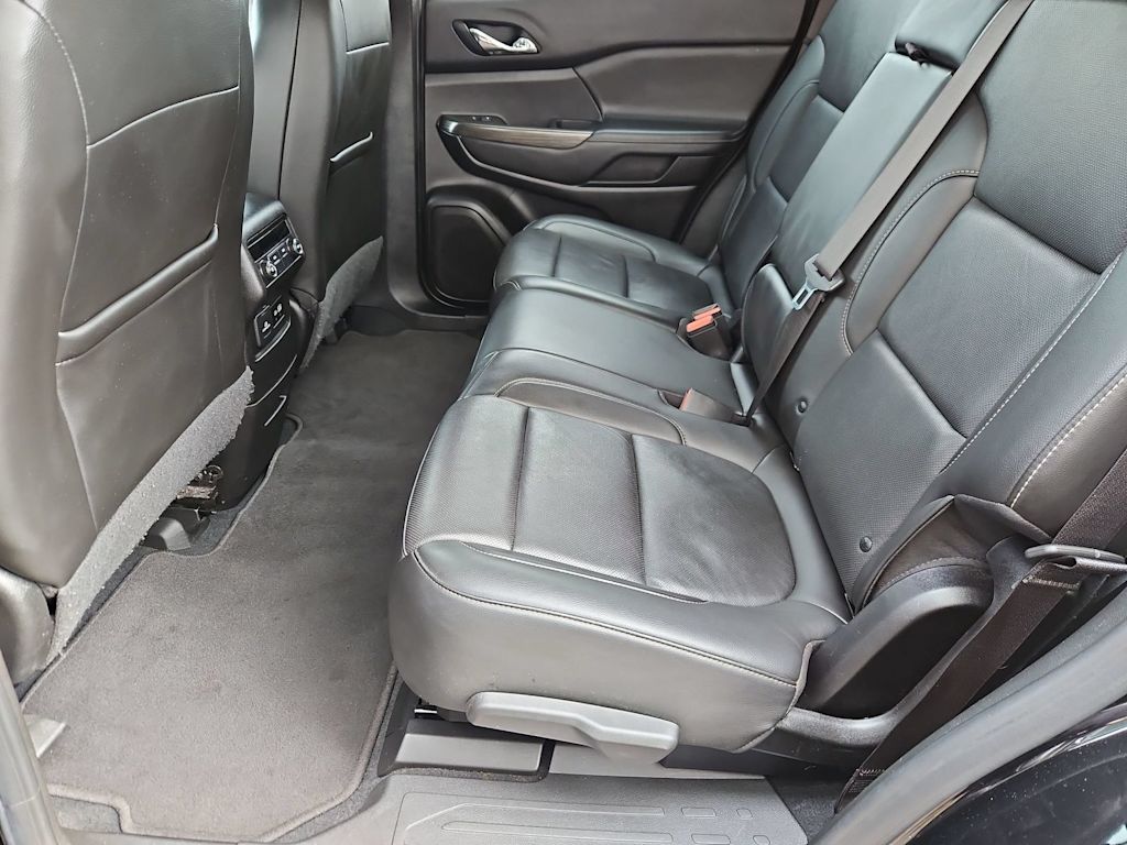 Thumbnail: 2023 GMC Acadia - 13