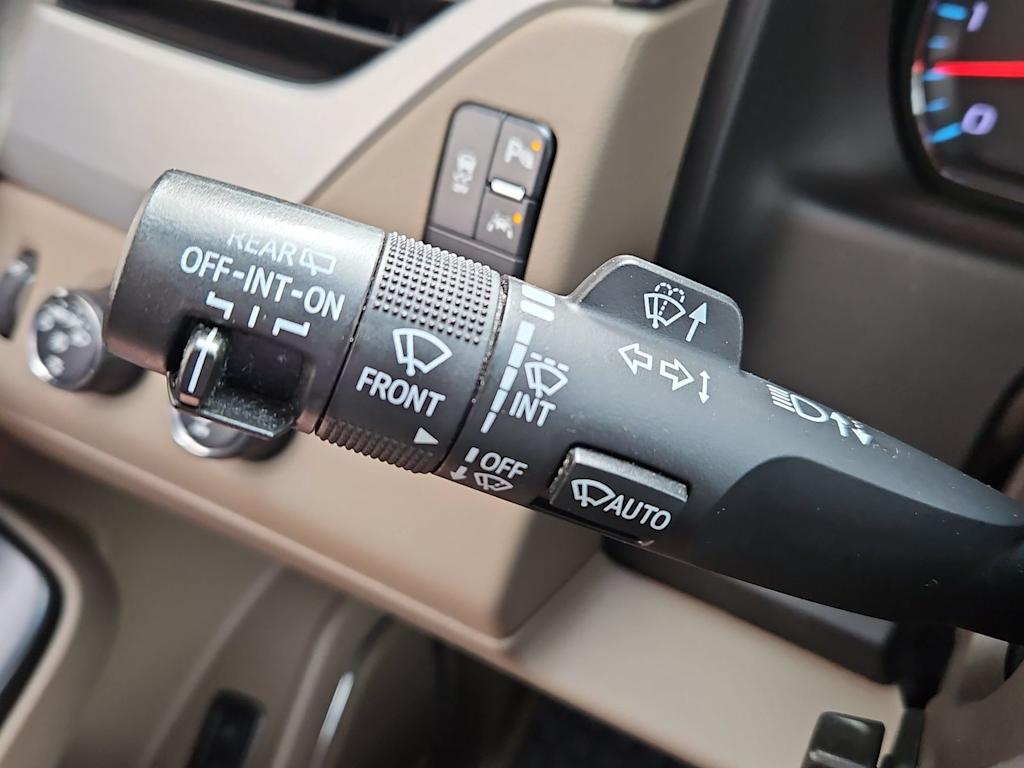 Thumbnail: 2020 GMC Yukon - 31