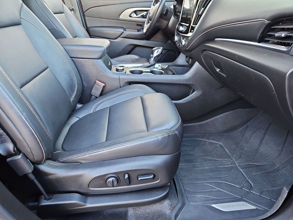 Thumbnail: 2021 Chevrolet Traverse - 30