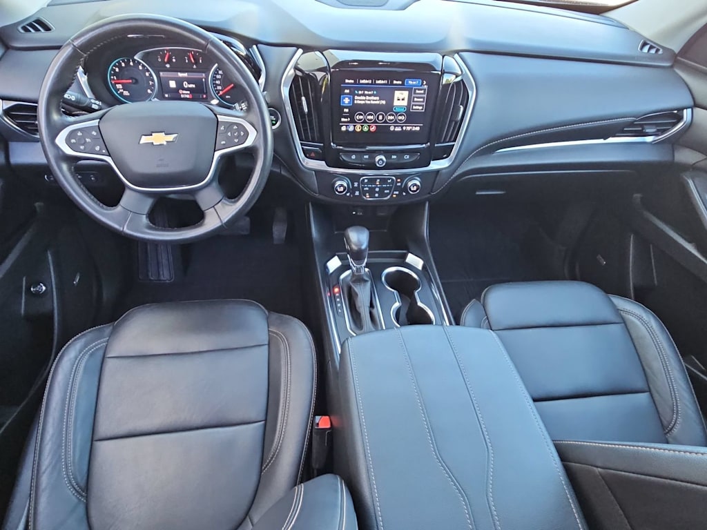 Thumbnail: 2021 Chevrolet Traverse - 10