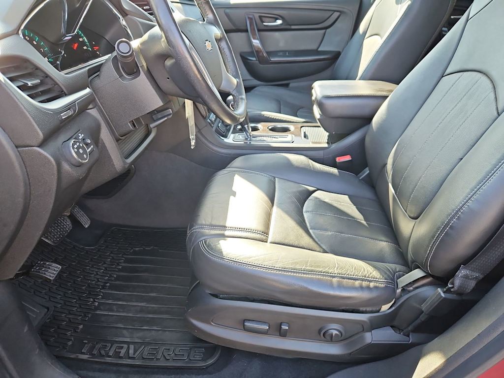 Thumbnail: 2017 Chevrolet Traverse - 11