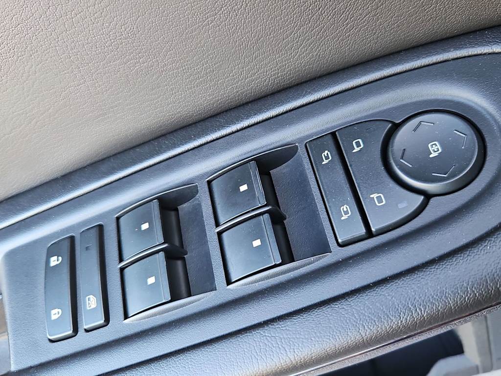 Thumbnail: 2017 Chevrolet Traverse - 26