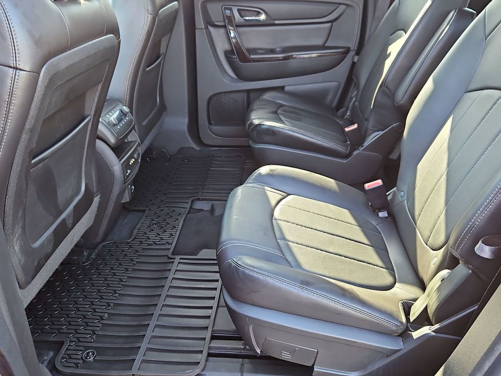 Thumbnail: 2017 Chevrolet Traverse - 13
