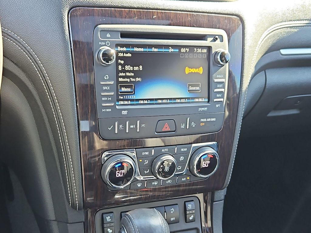 Thumbnail: 2017 Chevrolet Traverse - 15