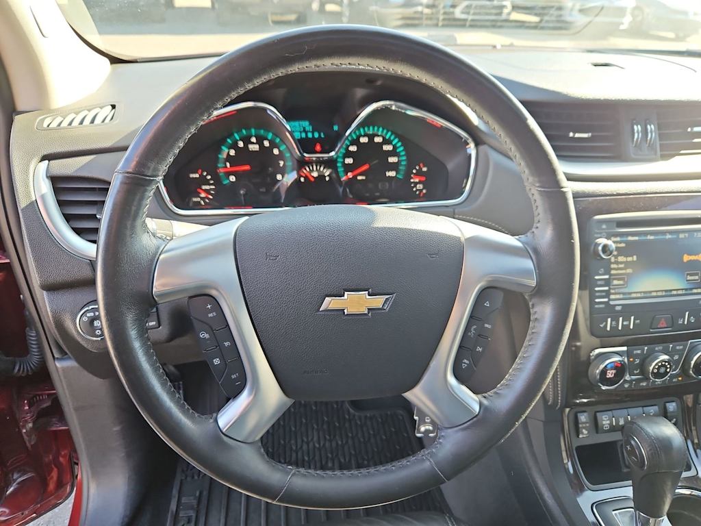 Thumbnail: 2017 Chevrolet Traverse - 14