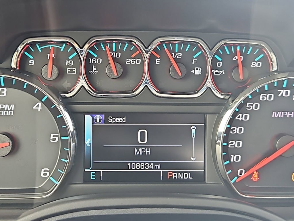 Thumbnail: 2019 Chevrolet Tahoe - 18