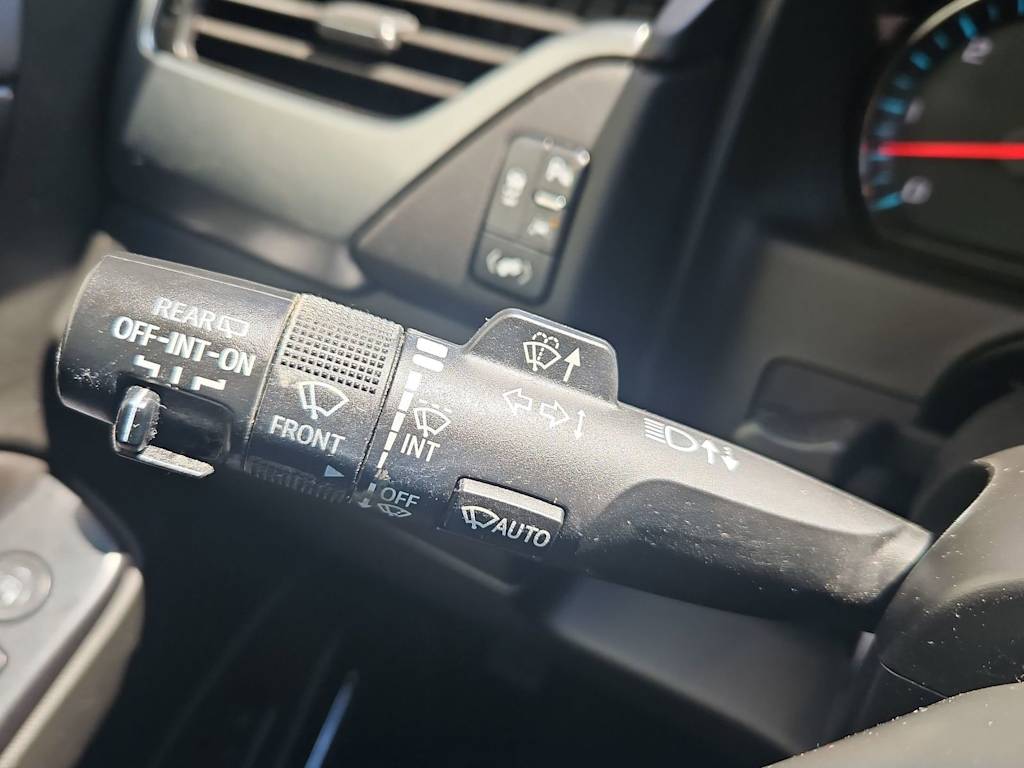 Thumbnail: 2019 Chevrolet Tahoe - 33