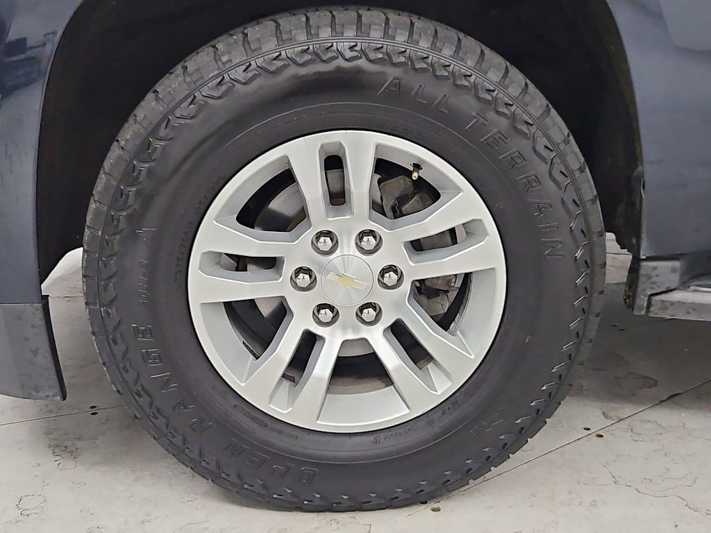 Thumbnail: 2019 Chevrolet Tahoe - 8