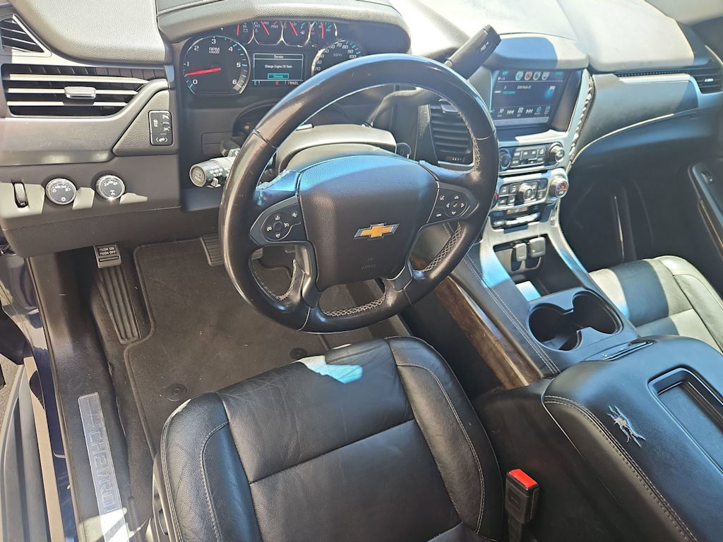 Thumbnail: 2019 Chevrolet Tahoe - 2