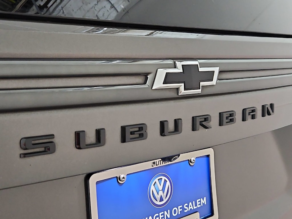 Thumbnail: 2021 Chevrolet Suburban - 24