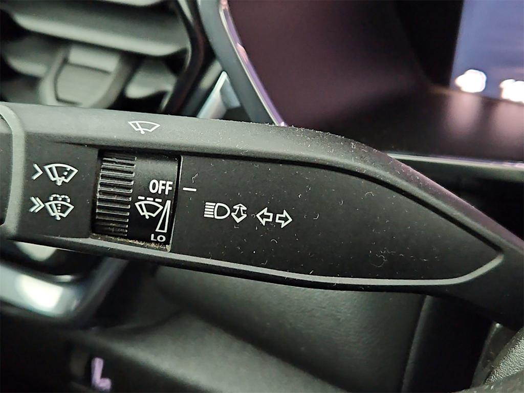 Thumbnail: 2024 GMC Canyon - 31