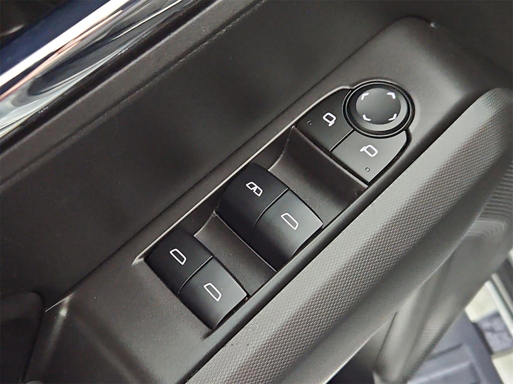 Thumbnail: 2024 GMC Canyon - 25