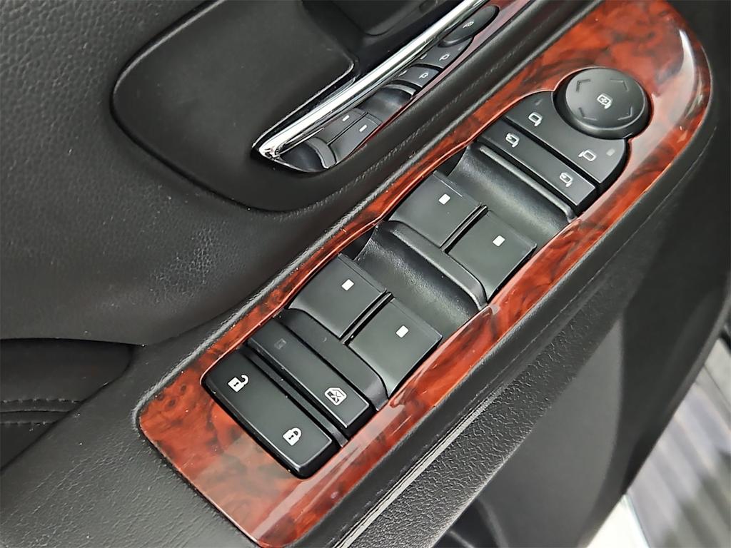 Thumbnail: 2014 Cadillac Escalade - 25