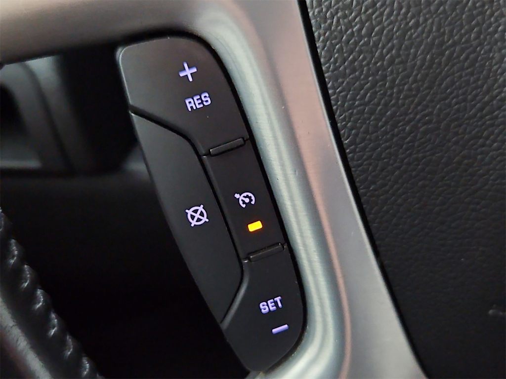 Thumbnail: 2014 Cadillac Escalade - 28