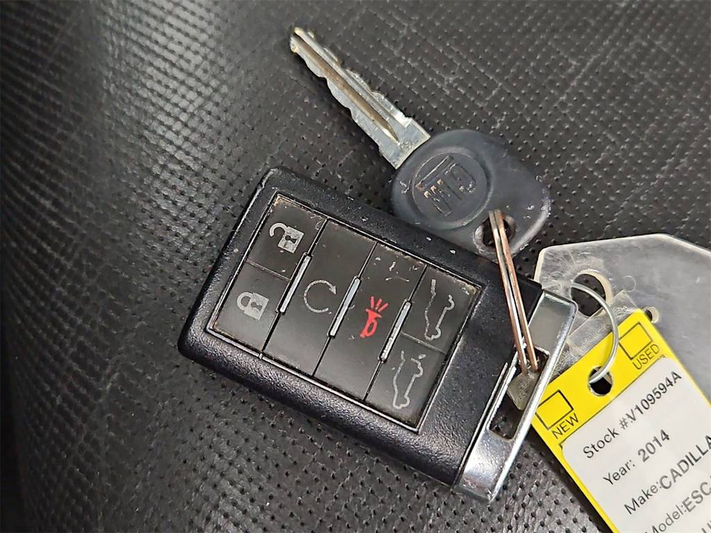 Thumbnail: 2014 Cadillac Escalade - 19