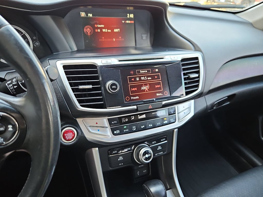 Thumbnail: 2013 Honda Accord - 15