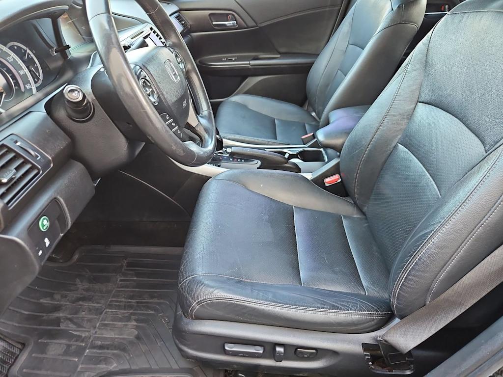 Thumbnail: 2013 Honda Accord - 11