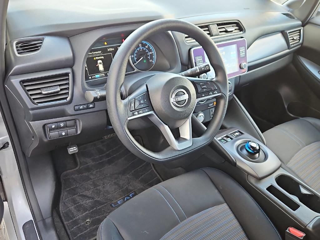 Thumbnail: 2025 Nissan Leaf - 2
