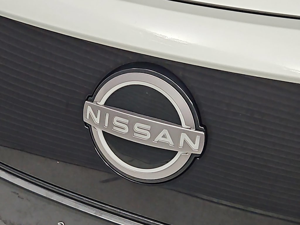 Thumbnail: 2025 Nissan Leaf - 7