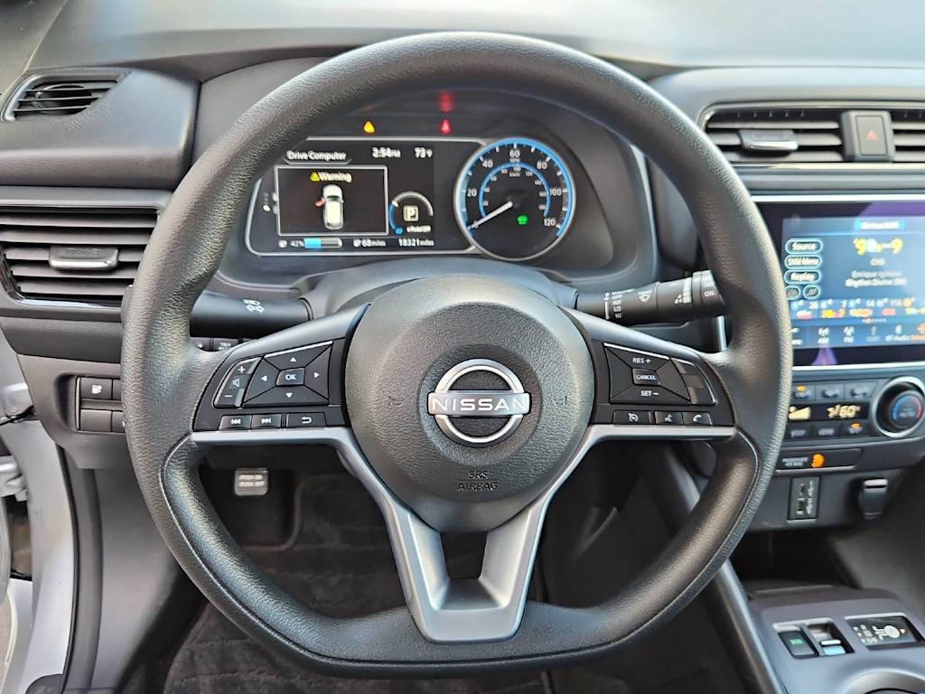 Thumbnail: 2025 Nissan Leaf - 10