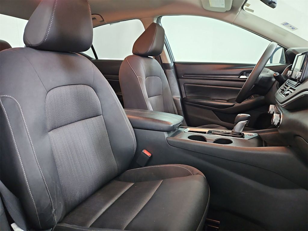 Thumbnail: 2022 Nissan Altima - 28