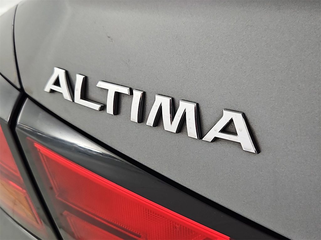 Thumbnail: 2022 Nissan Altima - 25