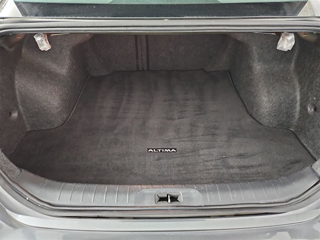 Thumbnail: 2022 Nissan Altima - 18