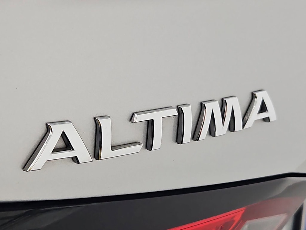 Thumbnail: 2021 Nissan Altima - 25