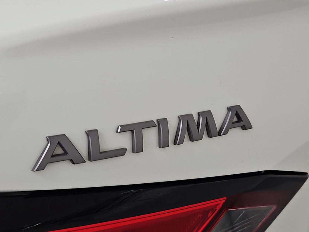 Thumbnail: 2025 Nissan Altima - 25