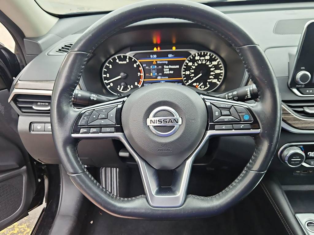 Thumbnail: 2019 Nissan Altima - 10